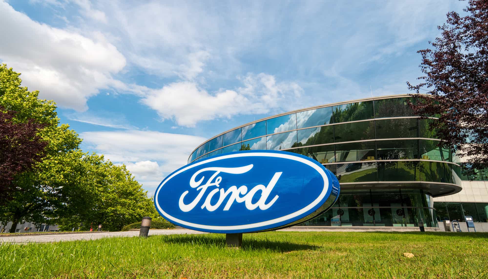Guide to Ford Internships: Programs and Application Tips